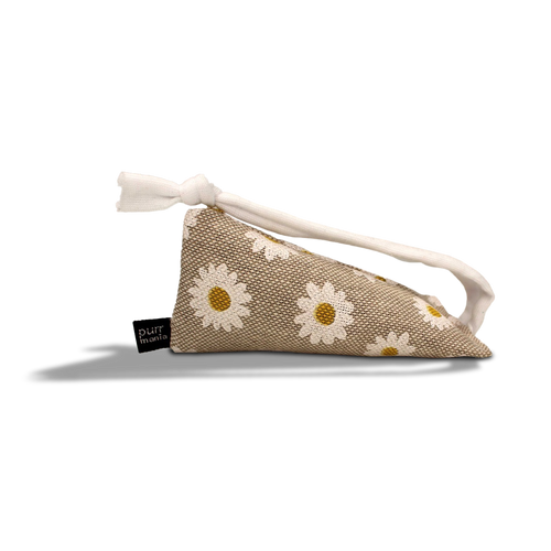 Nip Kick Daisy